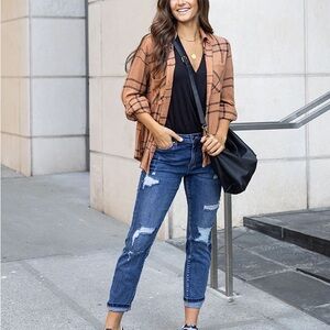 Elegant Tan Shoulder Bag